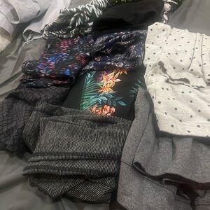 Assorted Women's Leggings - Multicolor